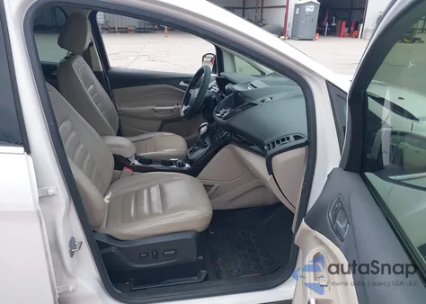 2017 Ford C-Max Hybrid Titanium from USA, damaged, VIN 1FADP5DU0HL112305